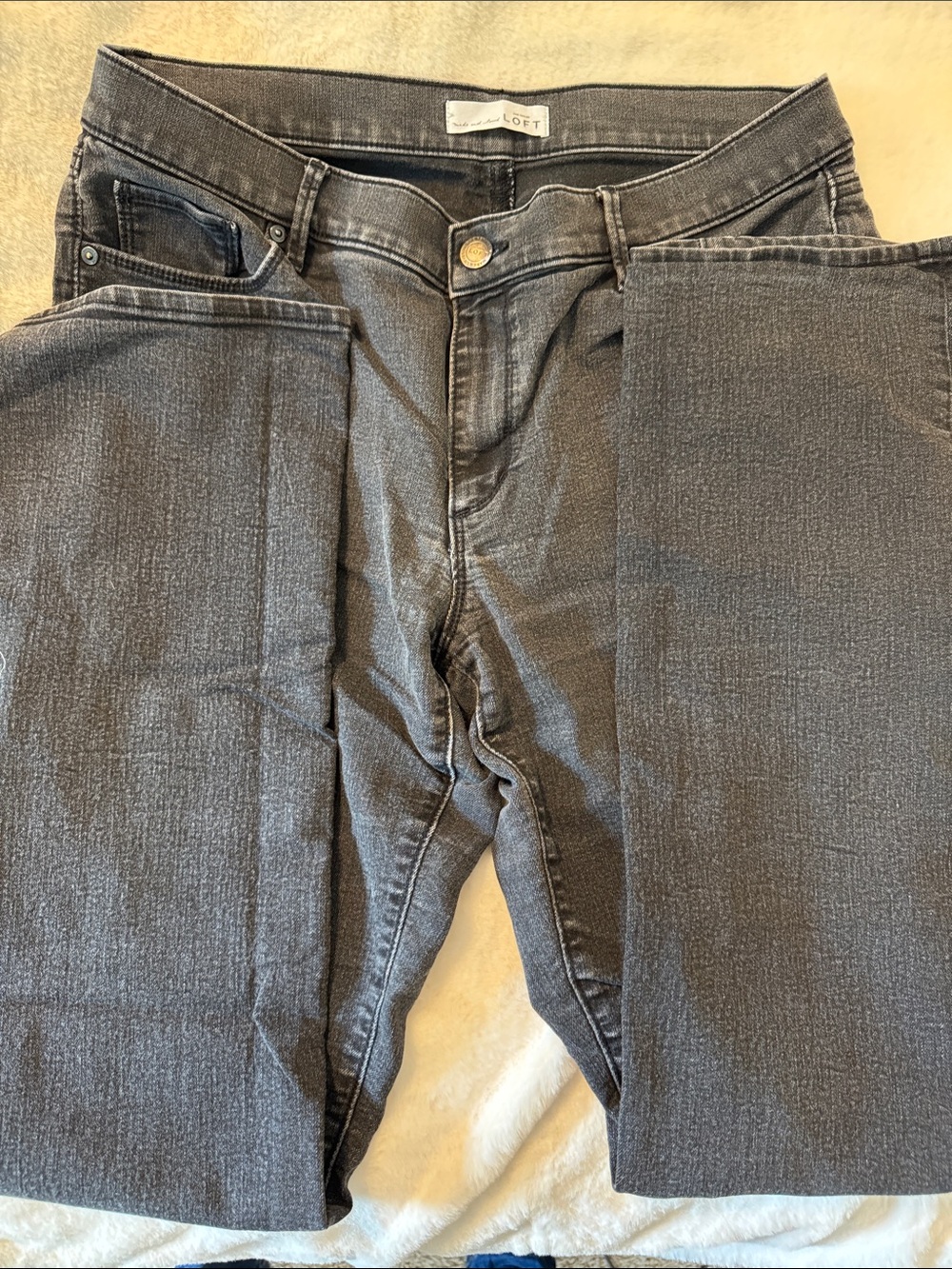 LOFT Women’s Slim Straight Jeans in Charcoal Gray